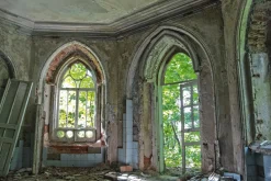 Akustikbild LOST PLACE SALON