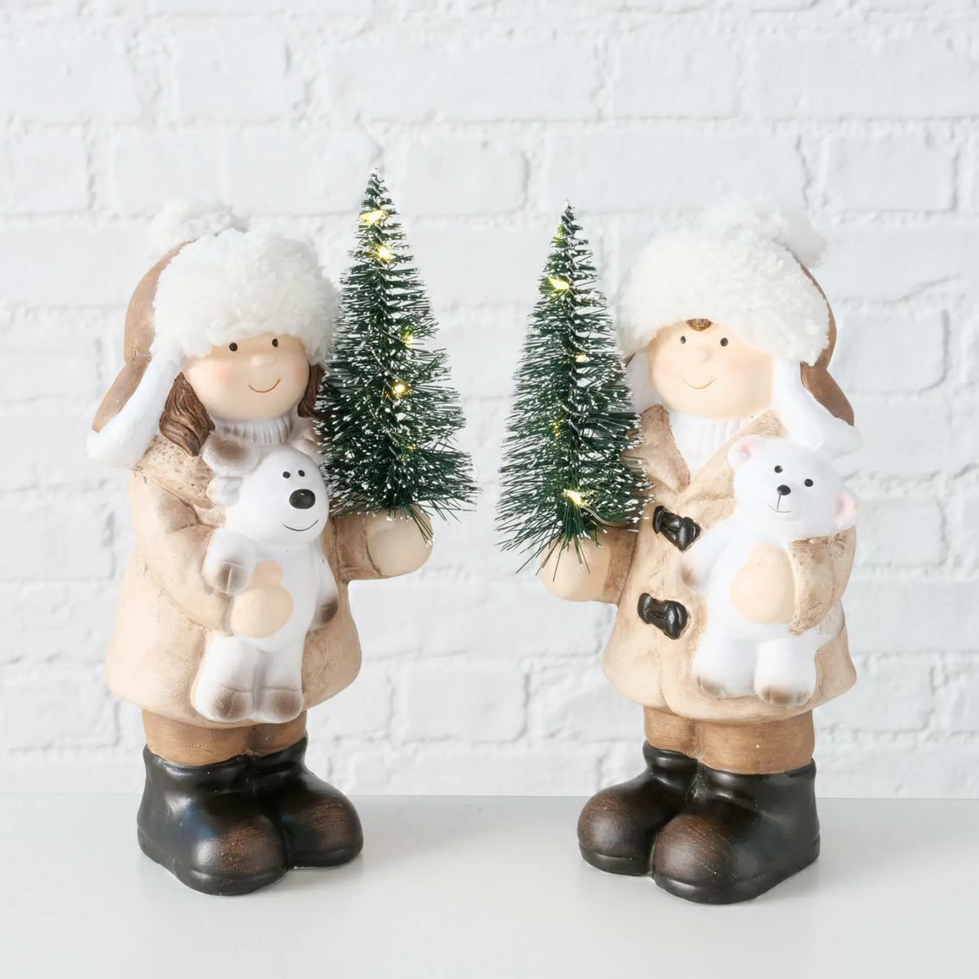 Mädchen mit Teddy MARVY