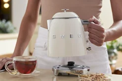 Mini-Wasserkocher smeg