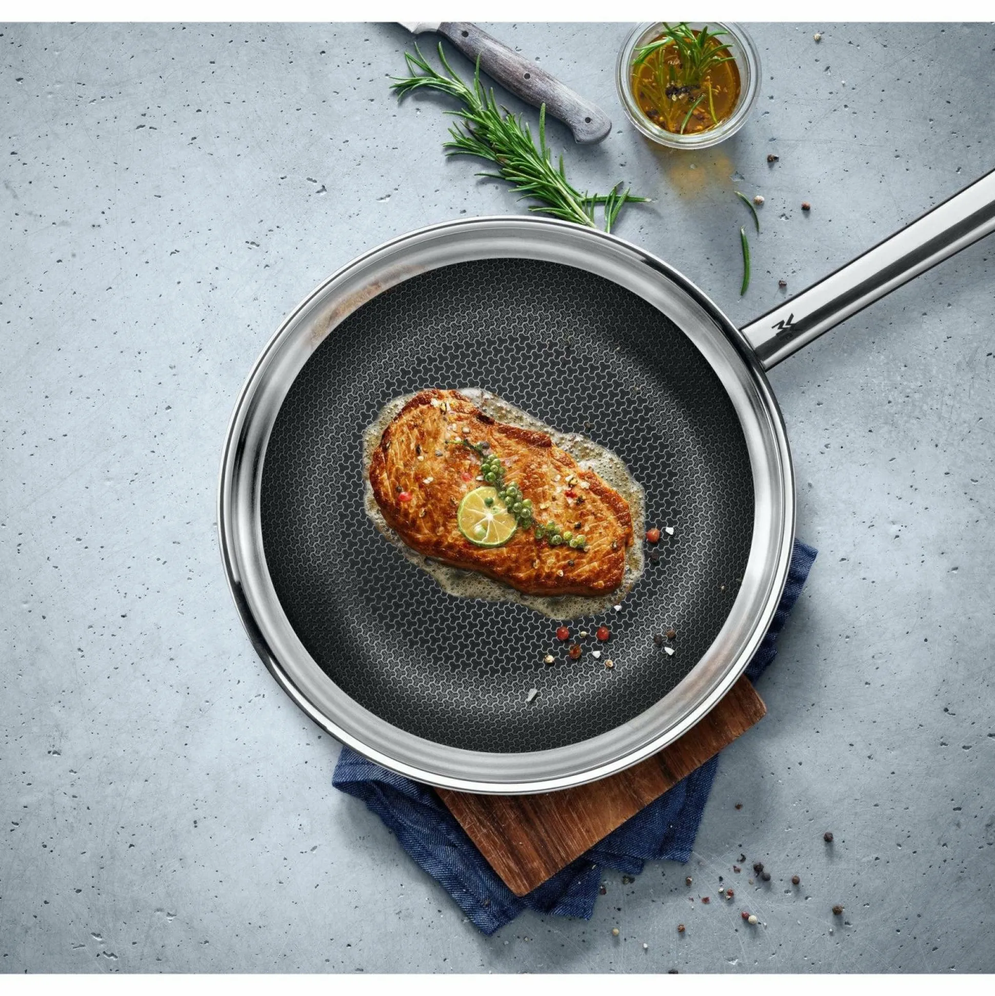 Stielpfanne WMF PROFI RESIST